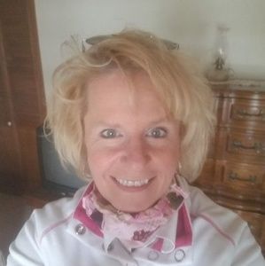 Meet your Posher, Karin